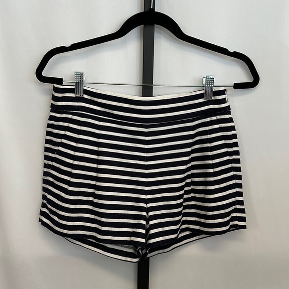 J. Crew Linen Blend Navy & White Striped Shorts Preppy, Nautical, Coastal Size 0 - Picture 1 of 7